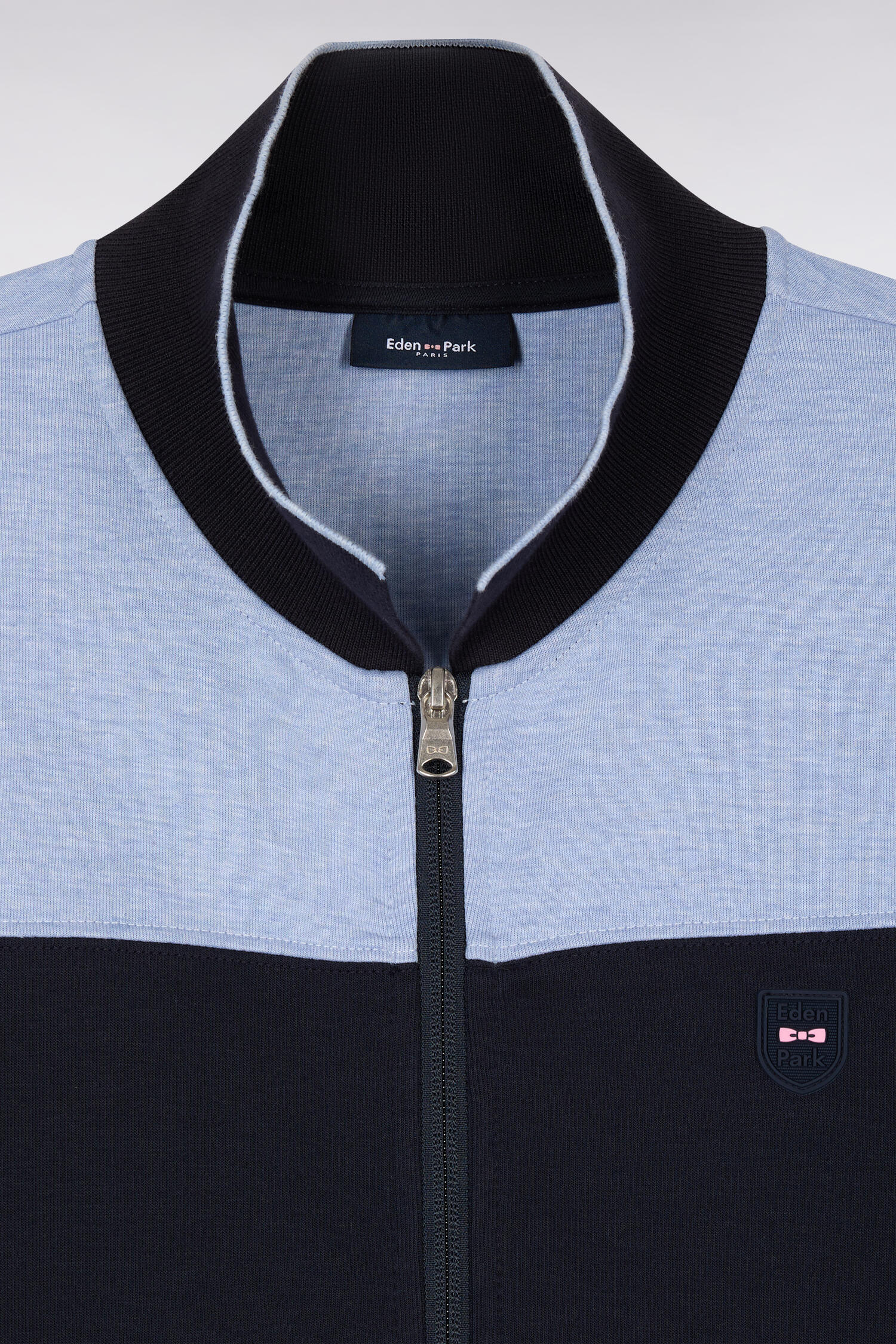 Sweatshirt zippé col polo en molleton bleu ciel