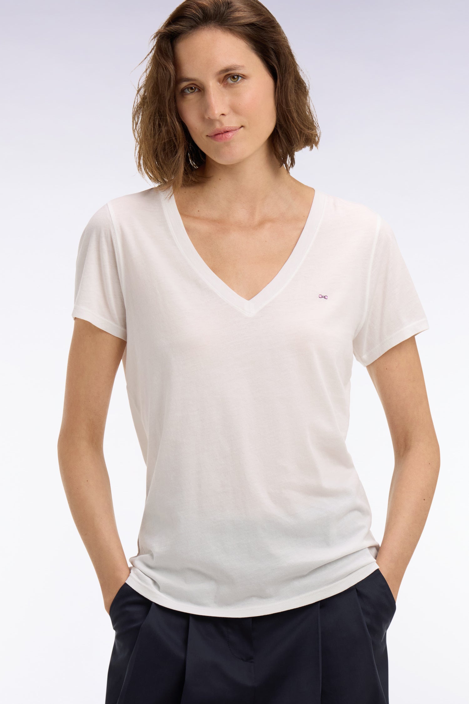 T-shirt à manches courtes col V en coton Pima blanc coupe regular