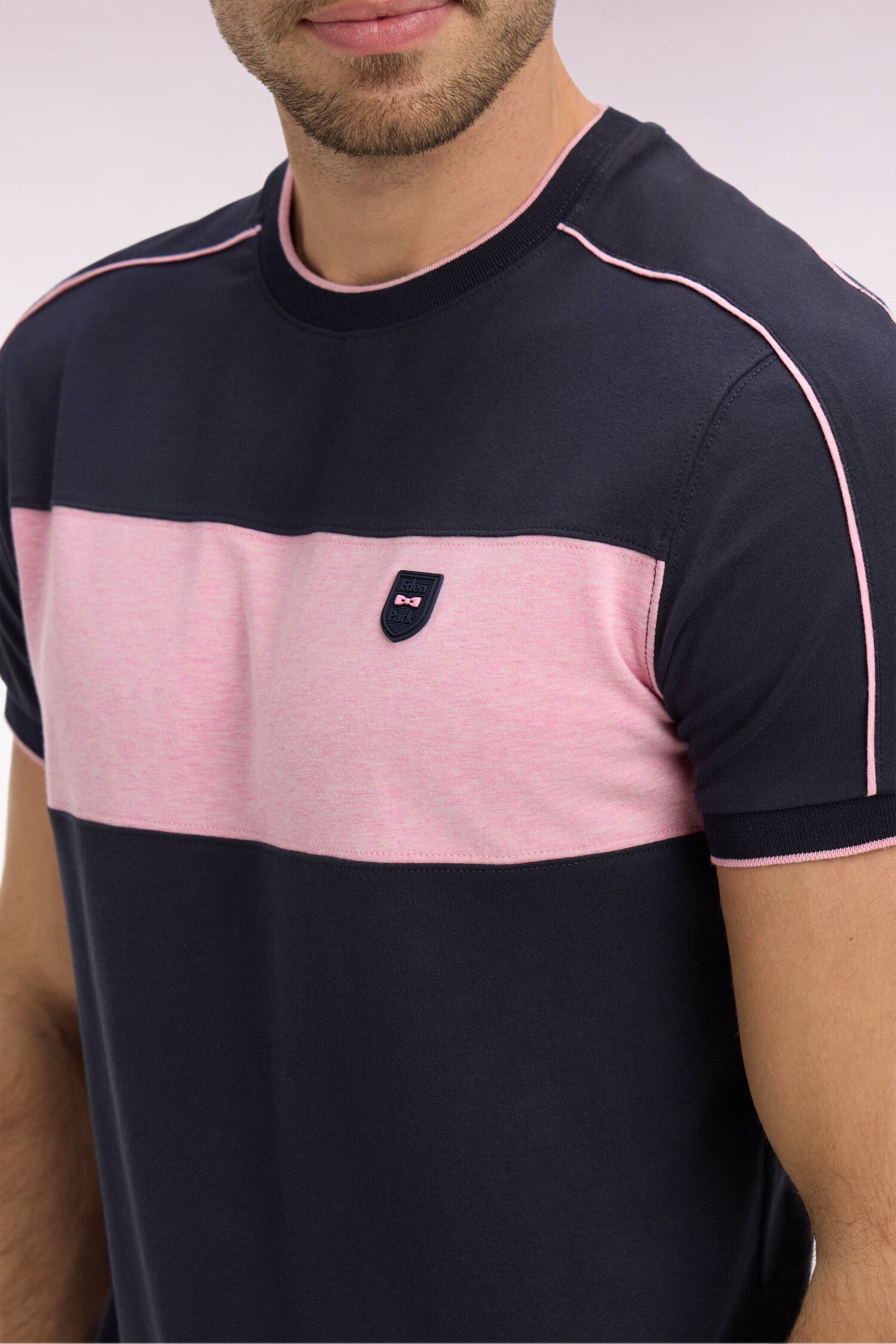 T-shirt à manches courtes en coton stretch marine à découpes coupe slim