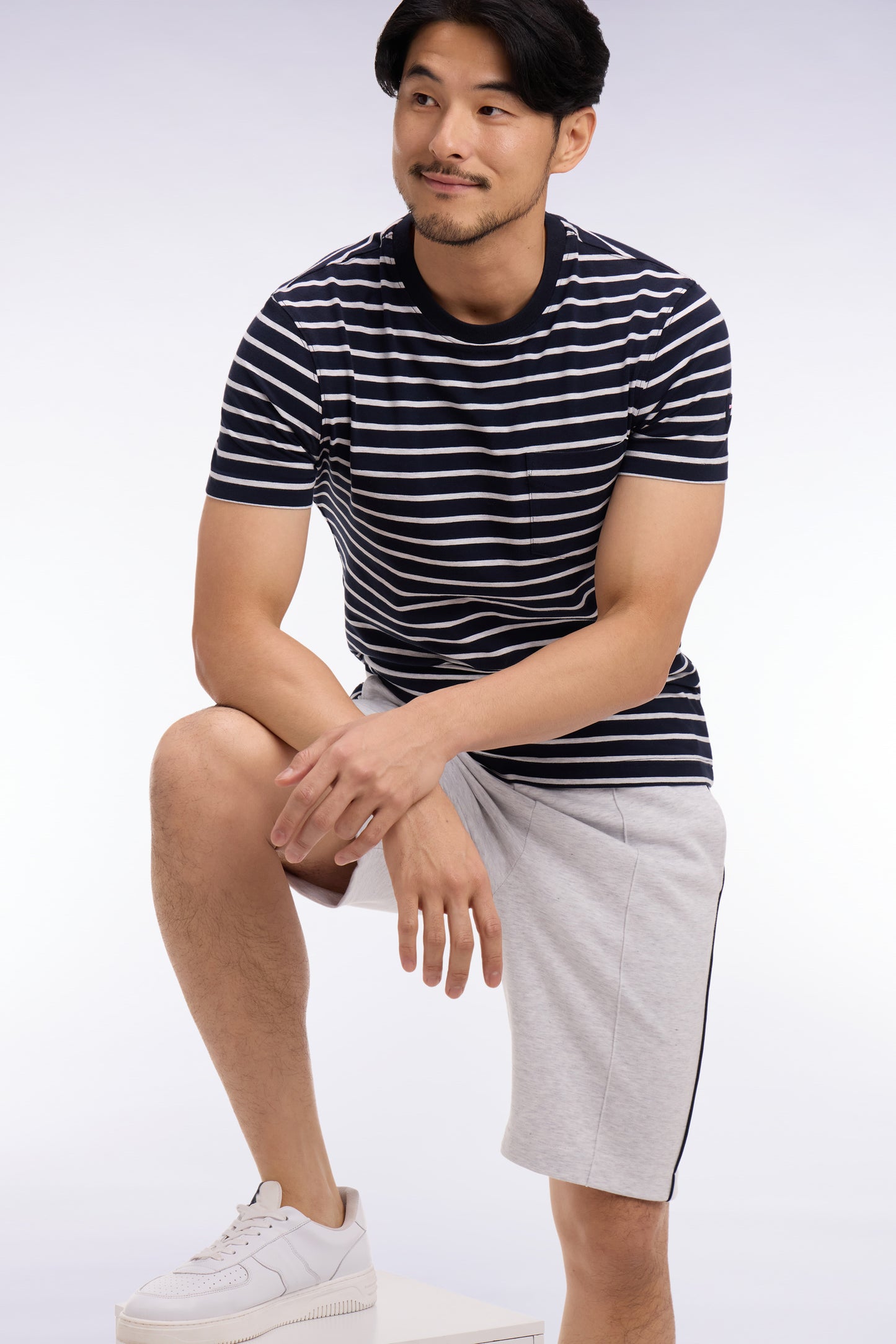 Short-sleeved light gray striped stretch cotton slim-fit T-shirt