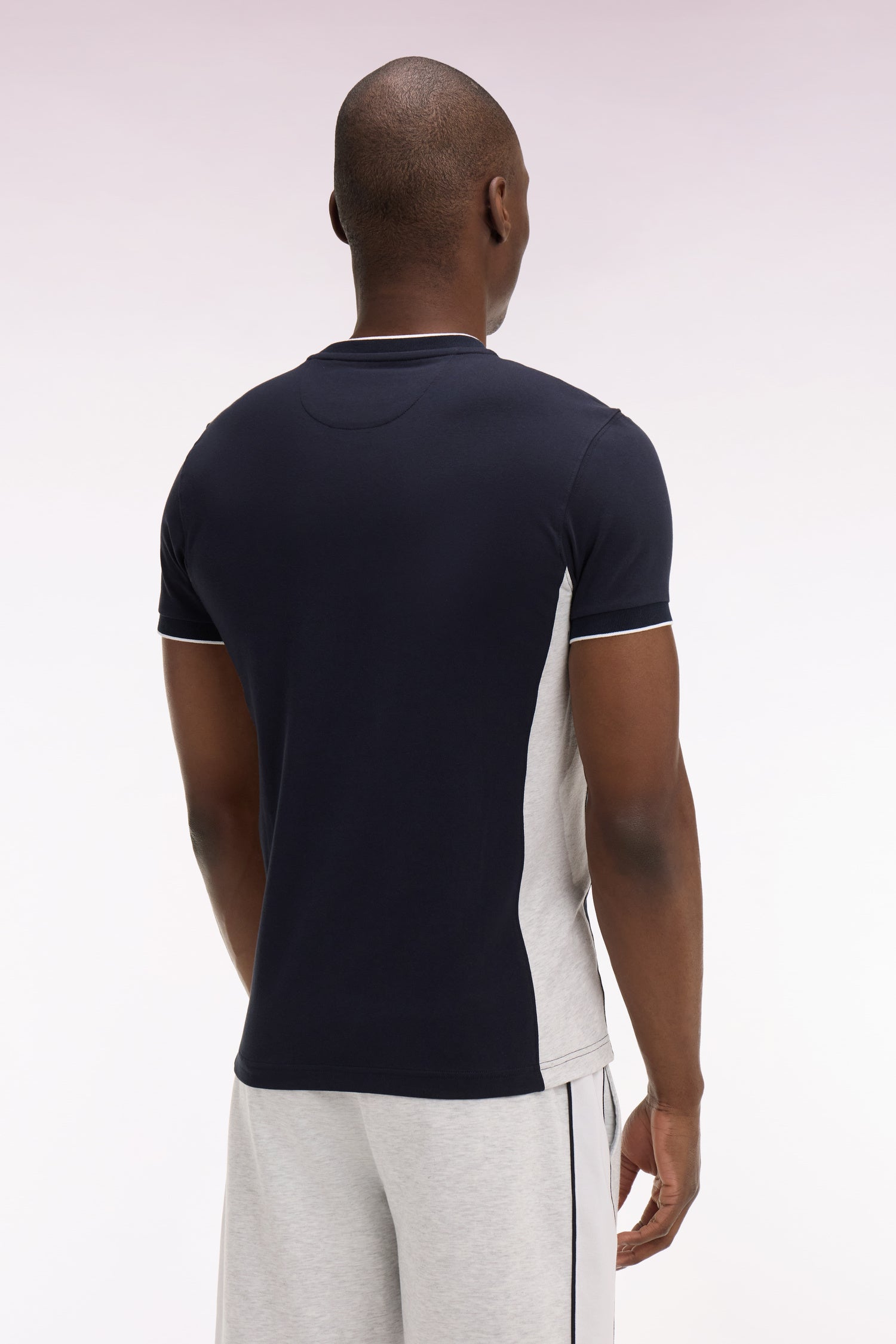 T-shirt à manches courtes en coton stretch noir à découpes coupe slim