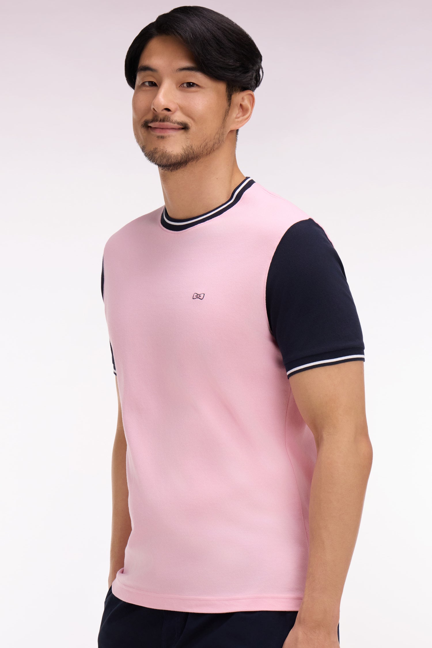 T-shirt à manches courtes en coton rose bicolore brodé coupe regular