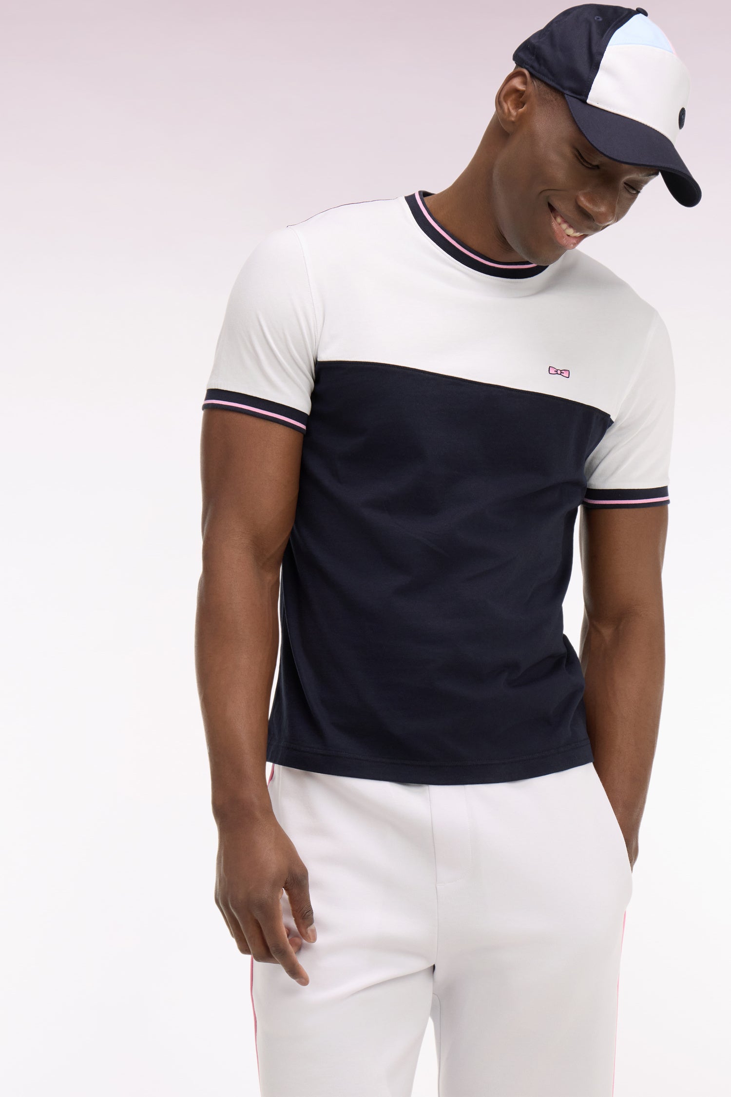 T-shirt à manches courtes en bicolore blanc et marine coupe regular