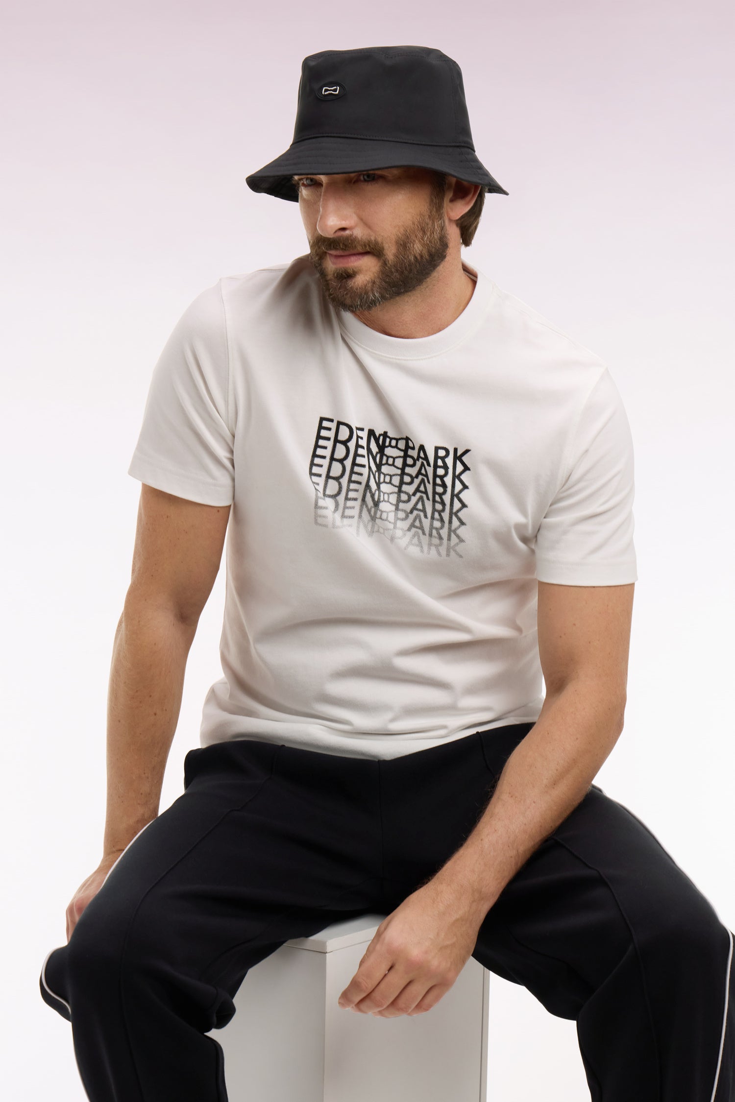T-shirt à manches courtes sérigraphié noir coupe regular