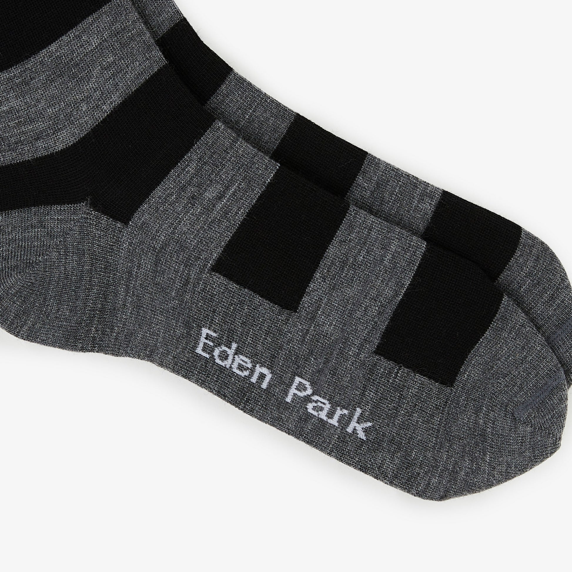 Paire de chaussettes noires cerclées
