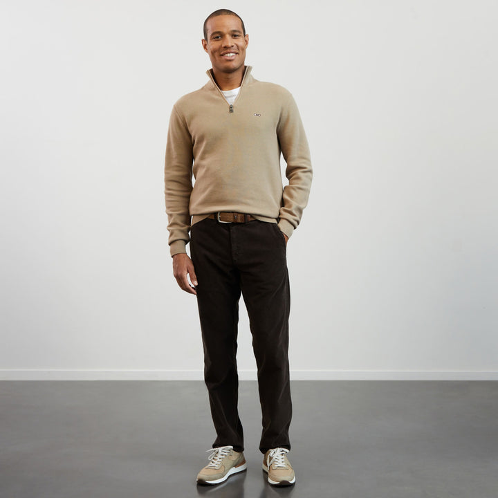 Pantalon kaki foncé chino en velours côtelé