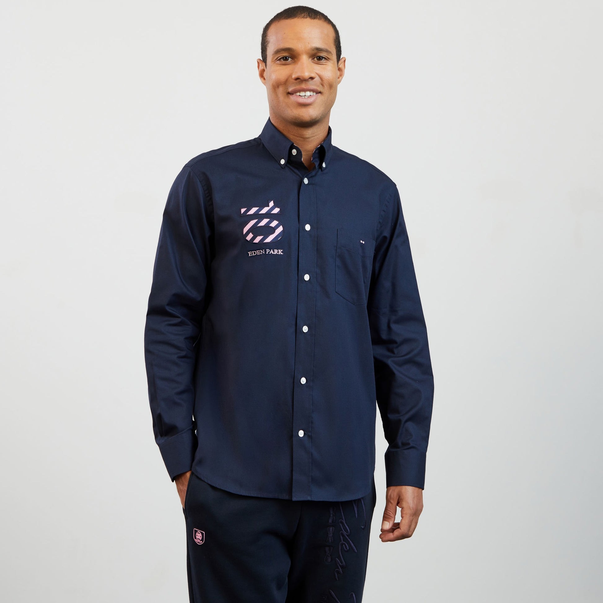 Chemise bleu top foncé