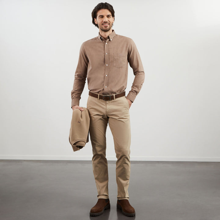 Chemise marron à micro-carreaux