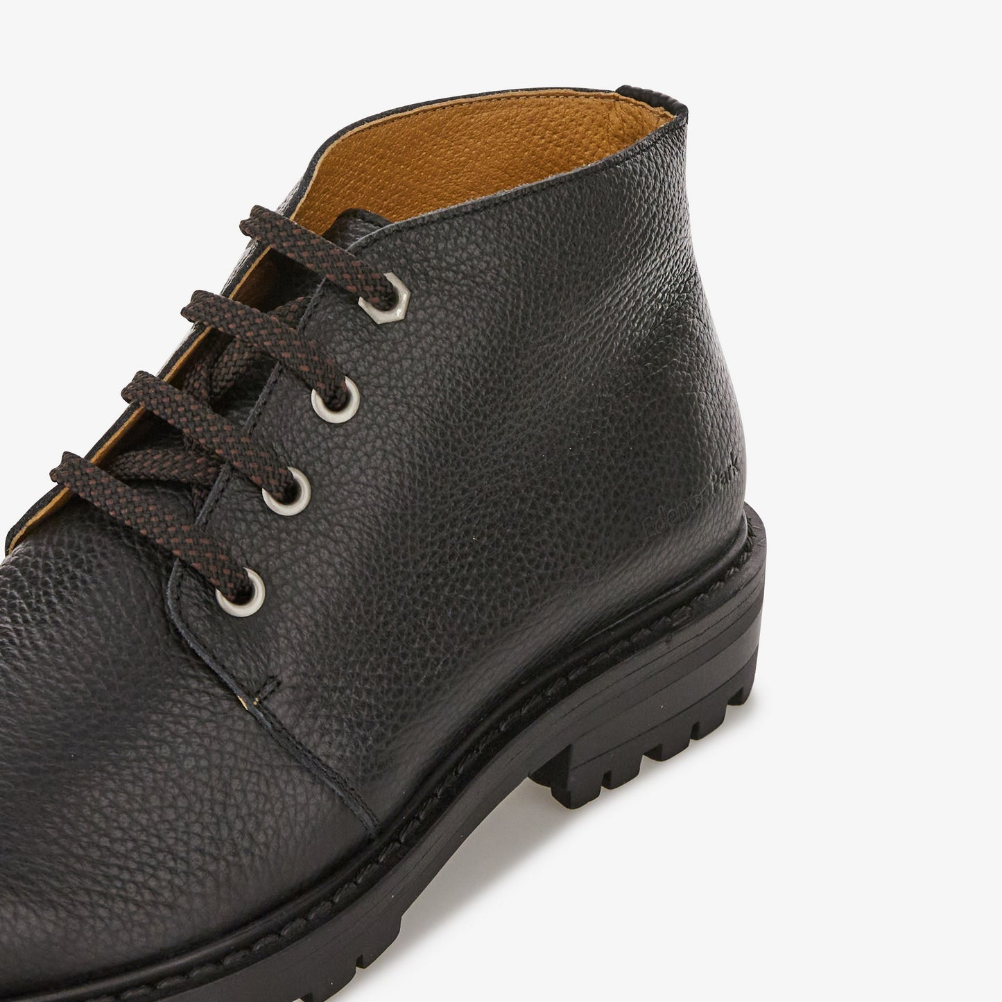 Derbies noires en cuir grainé