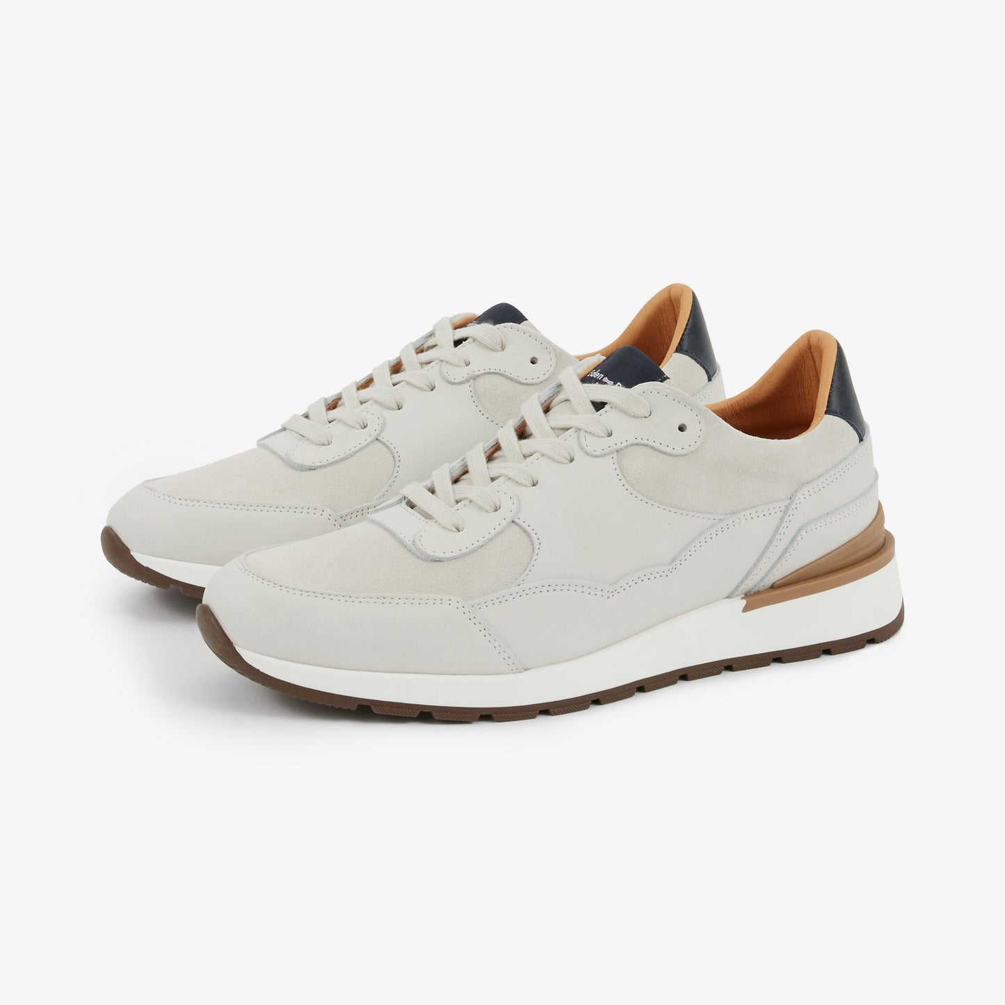 Baskets blanches tricolores en cuir