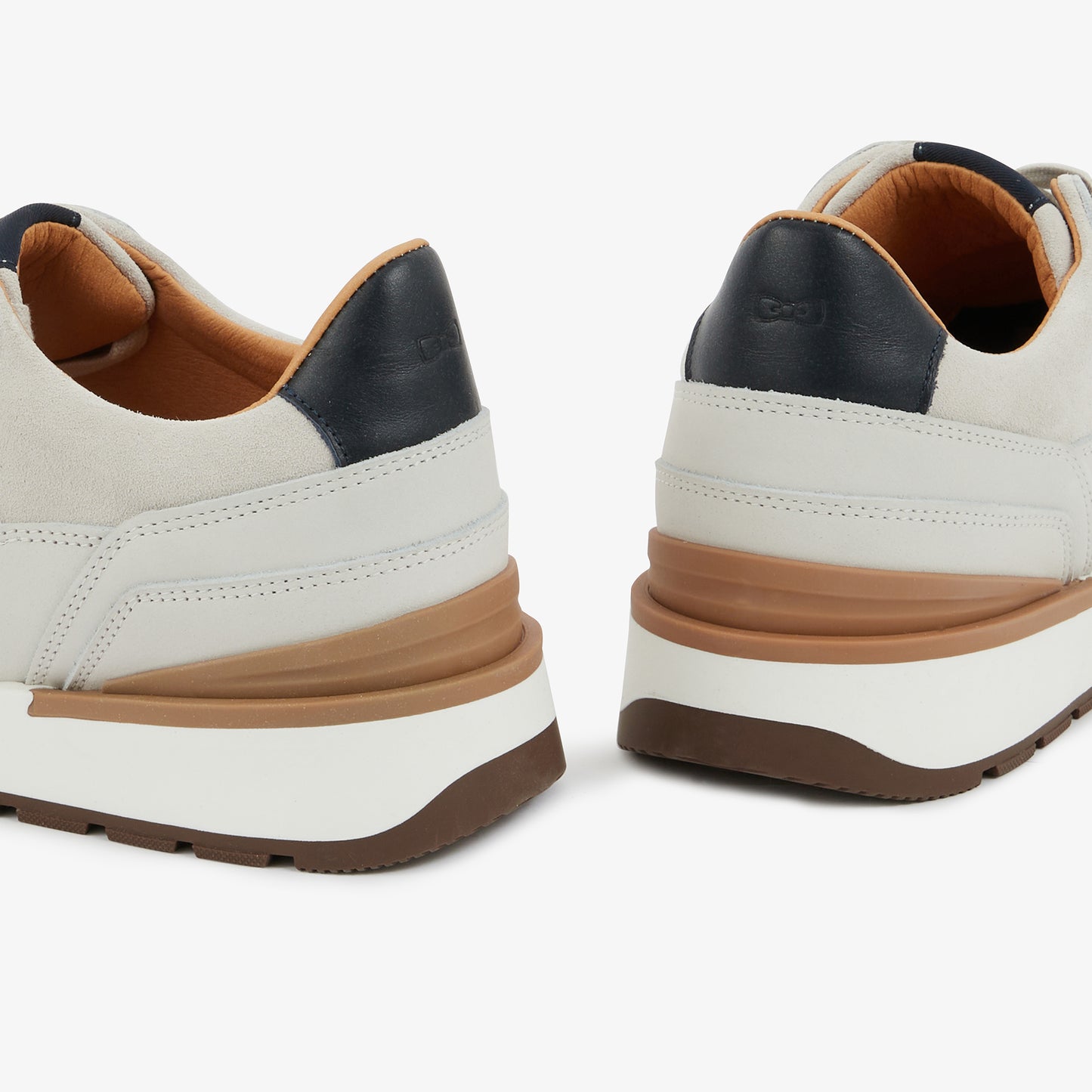 Baskets blanches tricolores en cuir