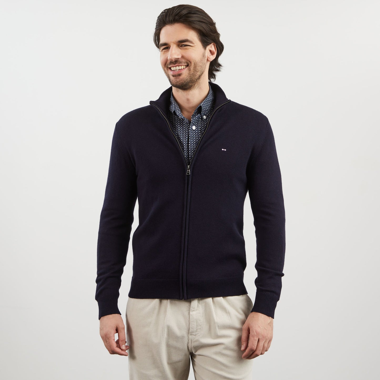 Cardigan bleu foncé zippé à col montant