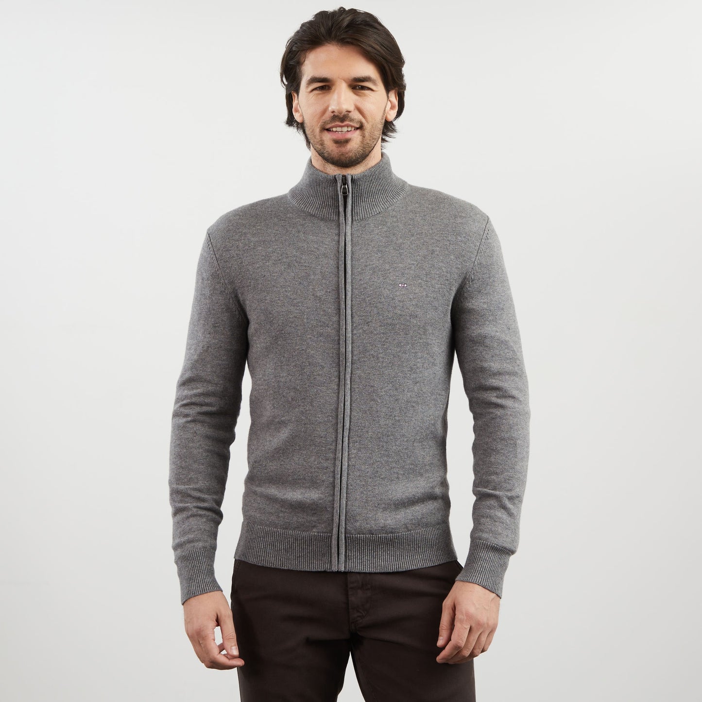Cardigan gris zippé à col montant