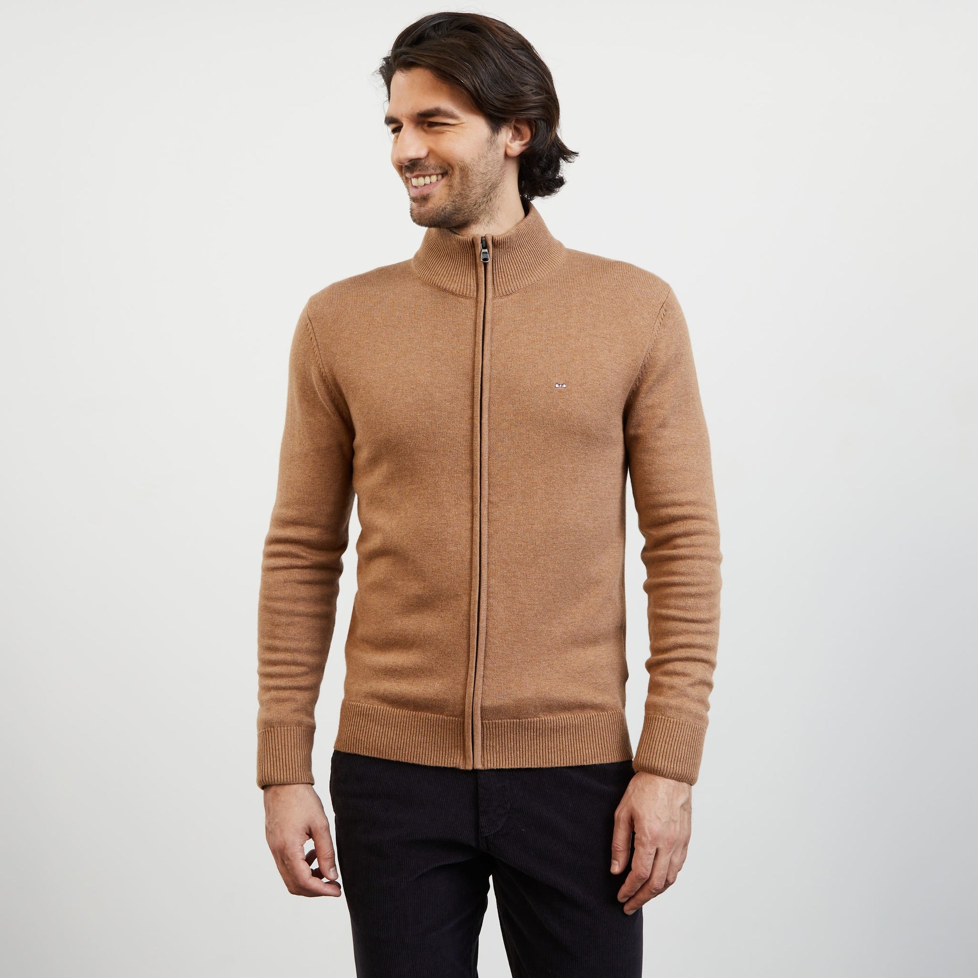 Cardigan marron zippé à col montant