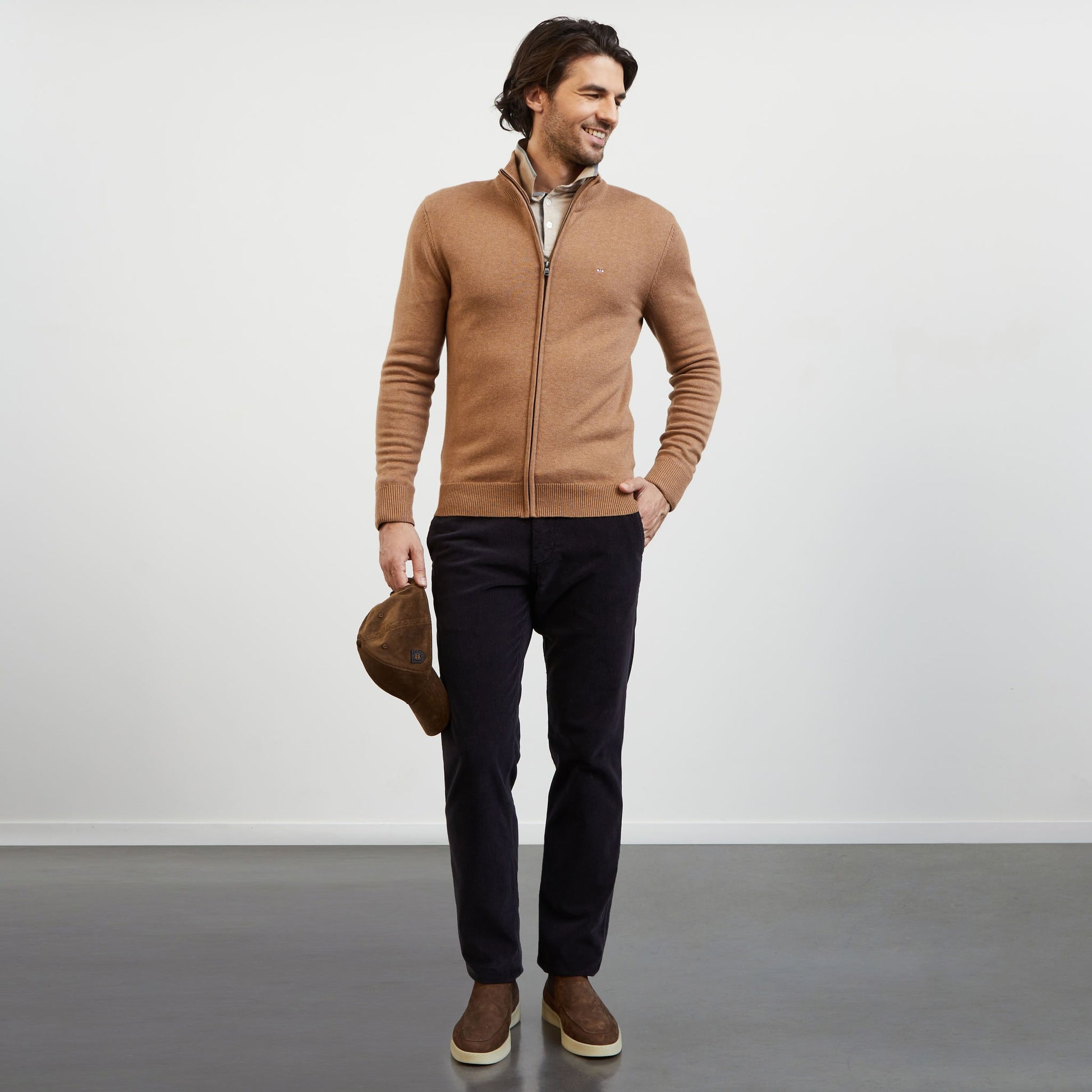 Cardigan marron zippé à col montant