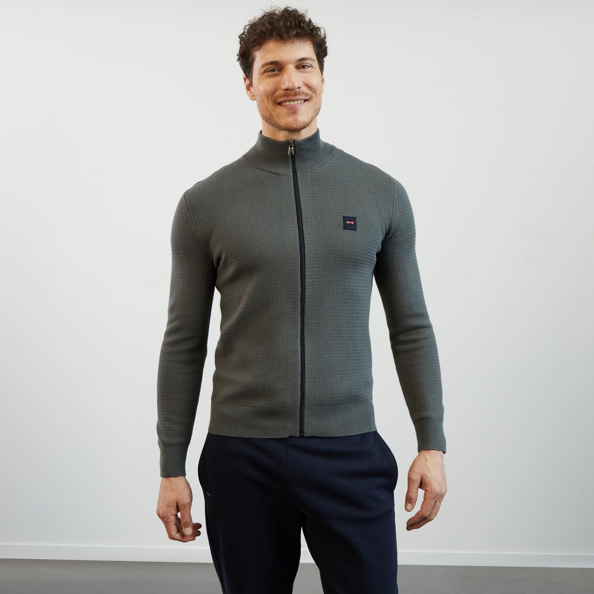 Cardigan kaki zippé