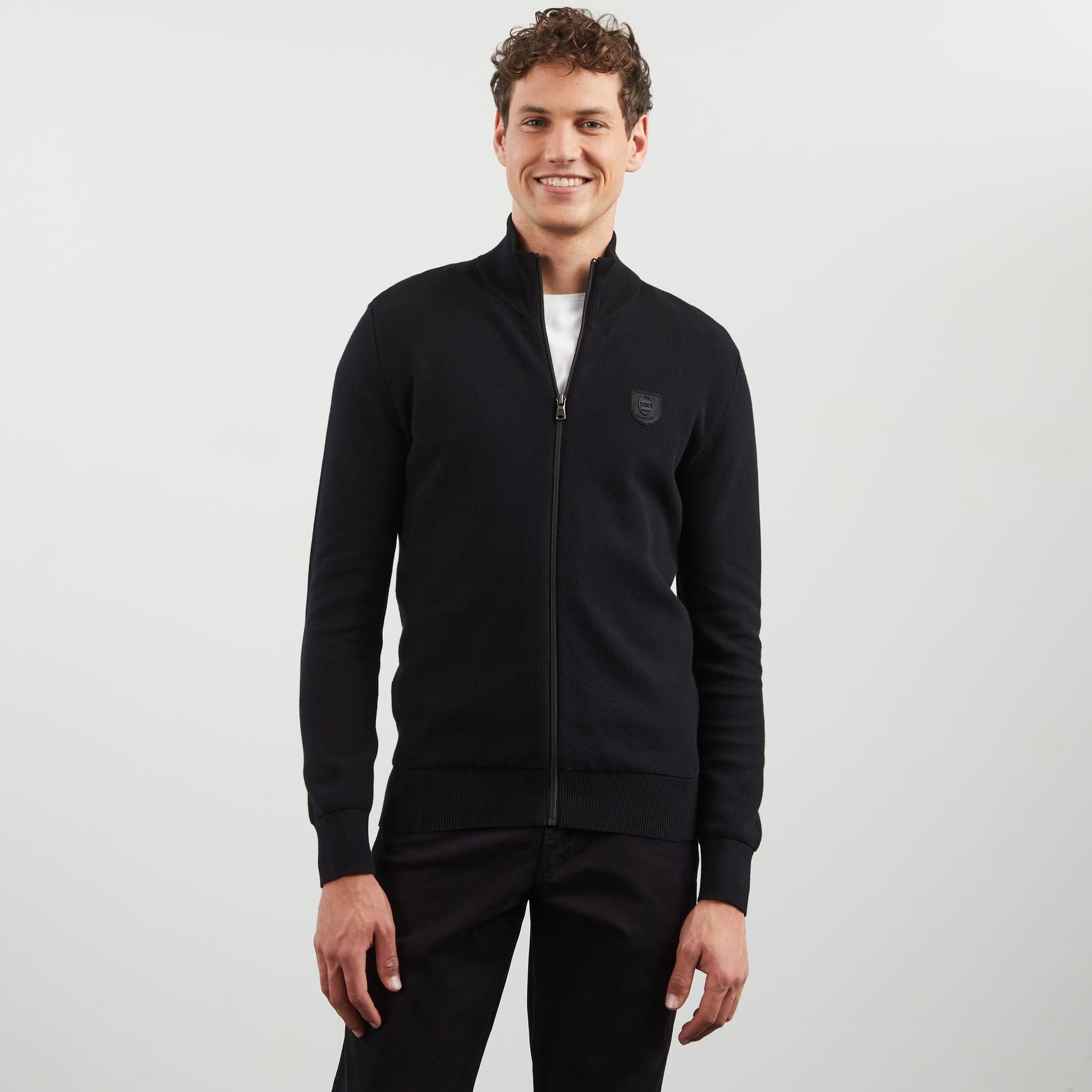 Cardigan noir zippé en maille fantaisie