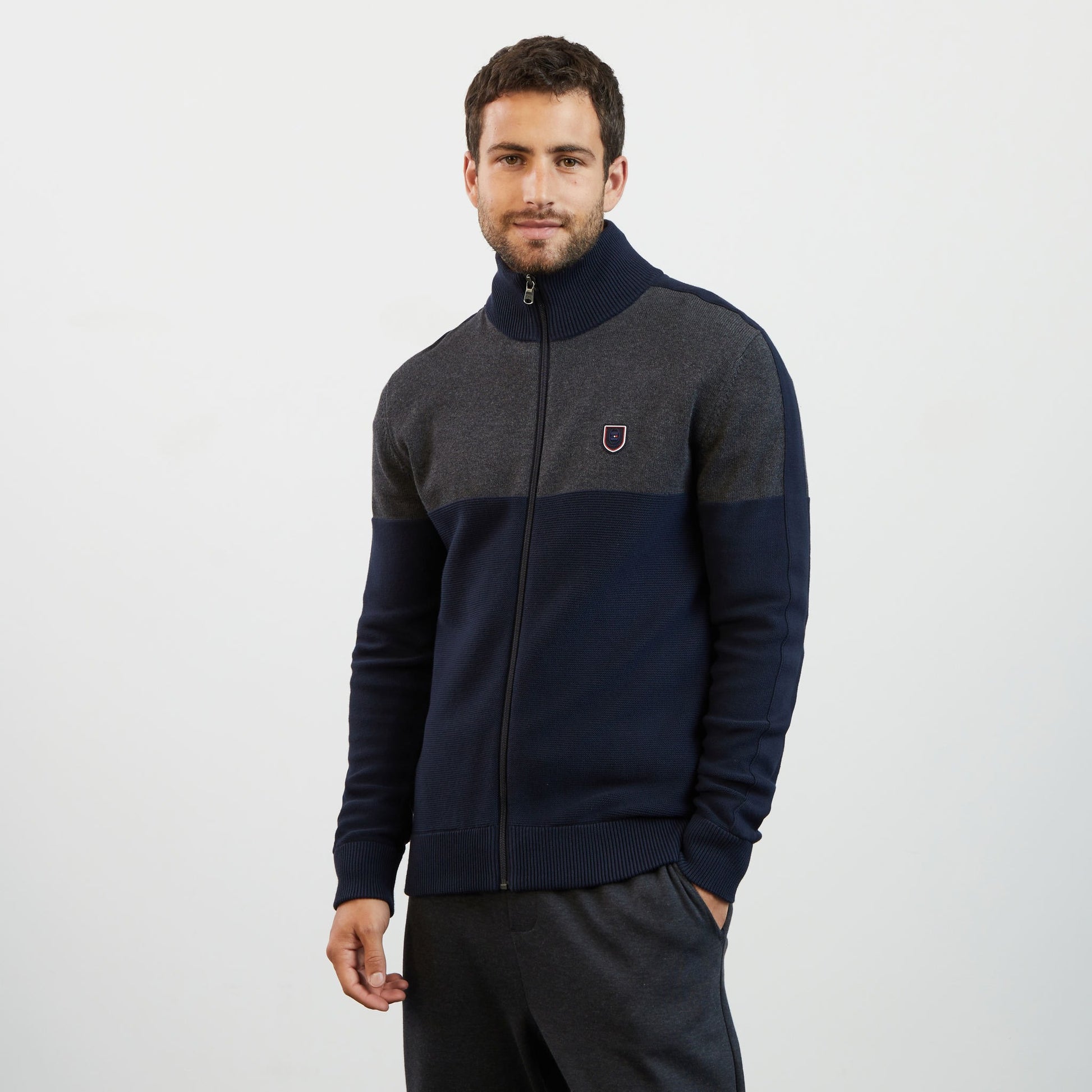 Cardigan gris foncé colorblock zippé en jeu de mailles