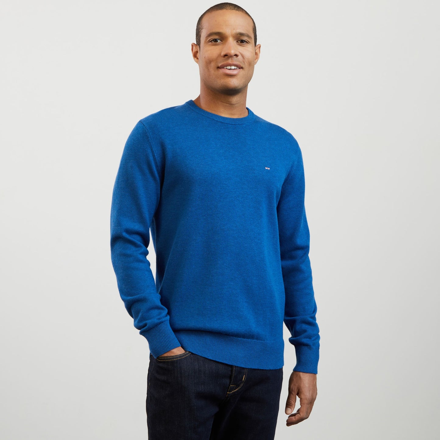 Pull bleu en laine mélangée