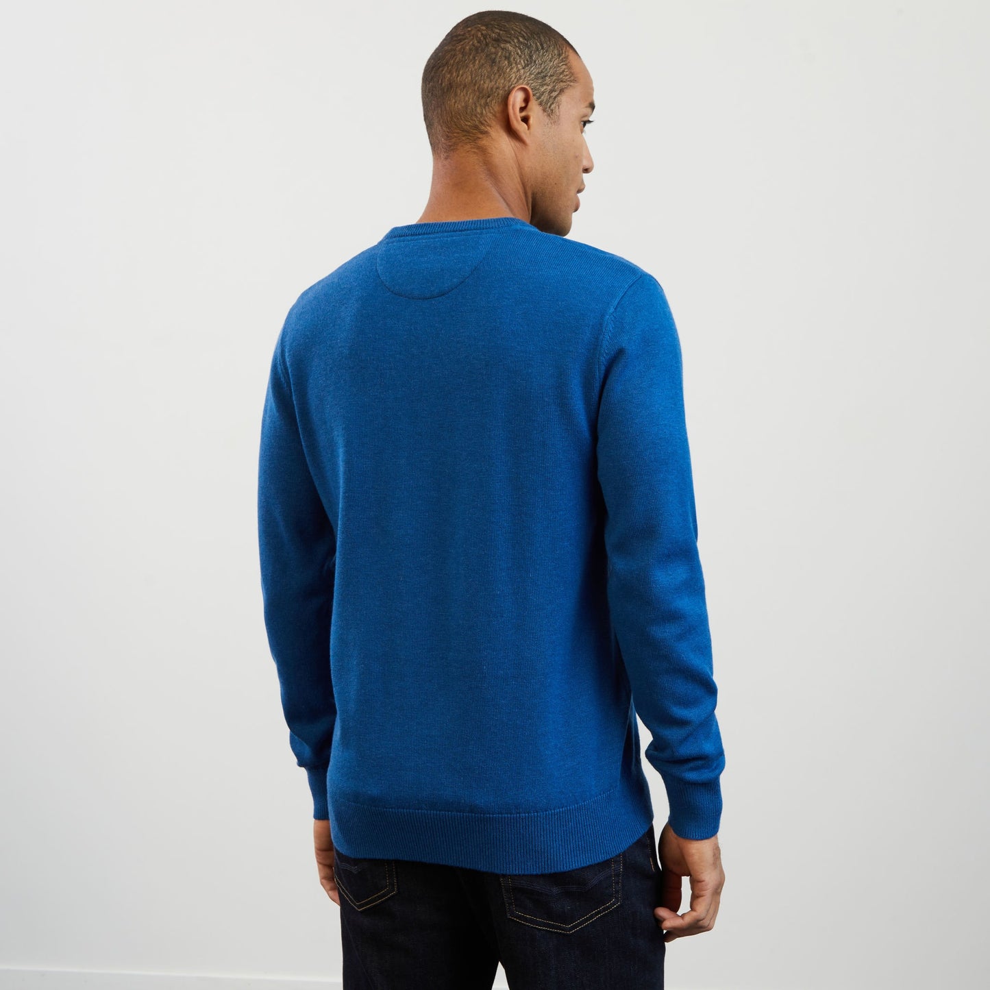 Pull bleu en laine mélangée