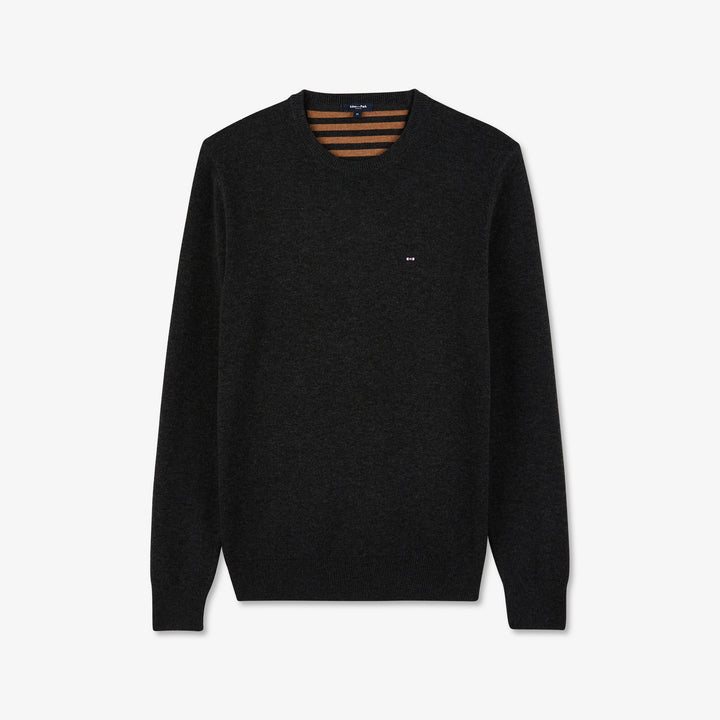 Pull gris foncé en laine mélangée