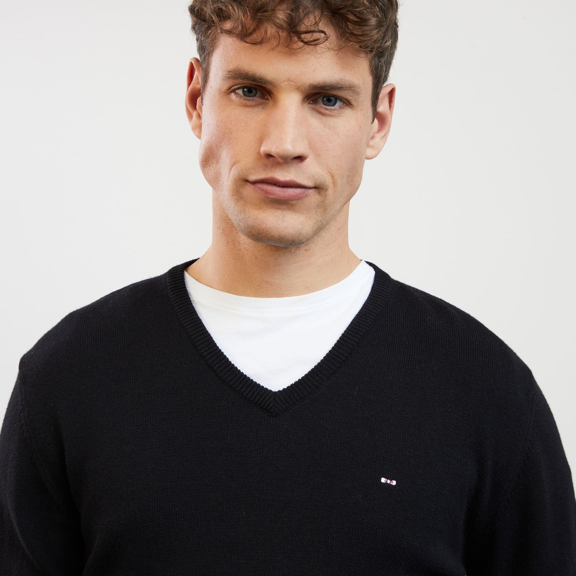 Pull noir on sale uni