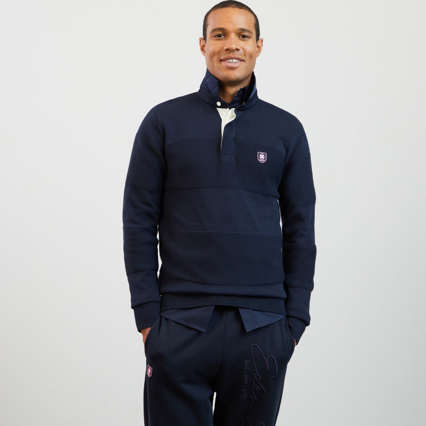 Pull bleu marine jeu de maille