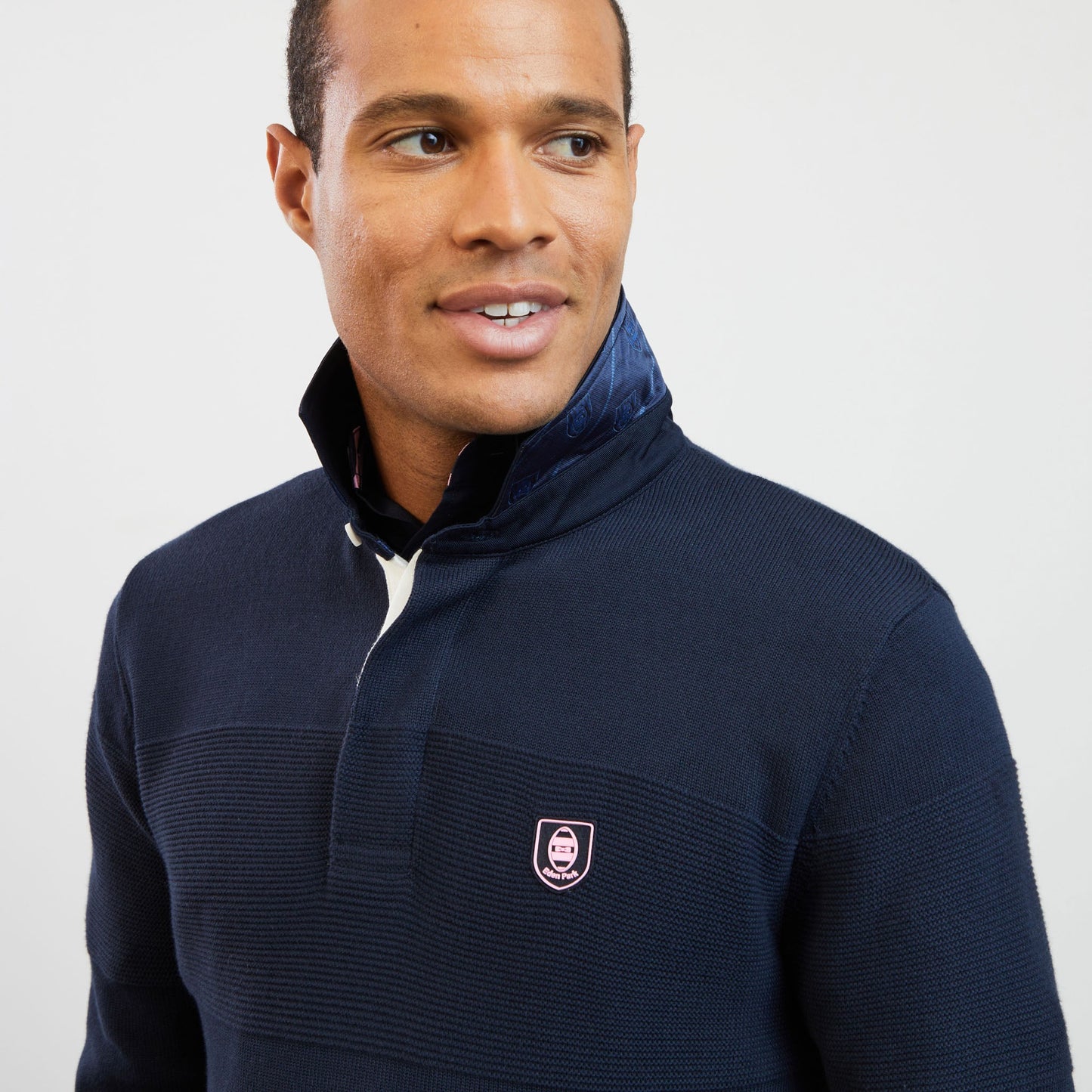 Pull bleu marine jeu de maille