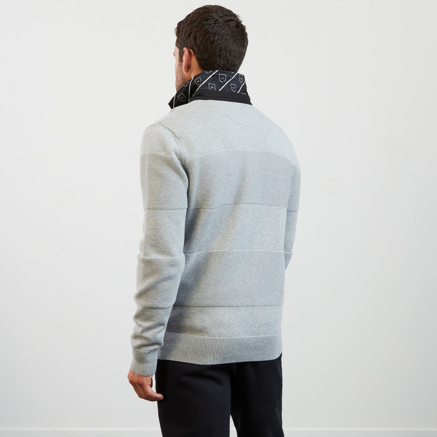 Pull gris jeu de maille