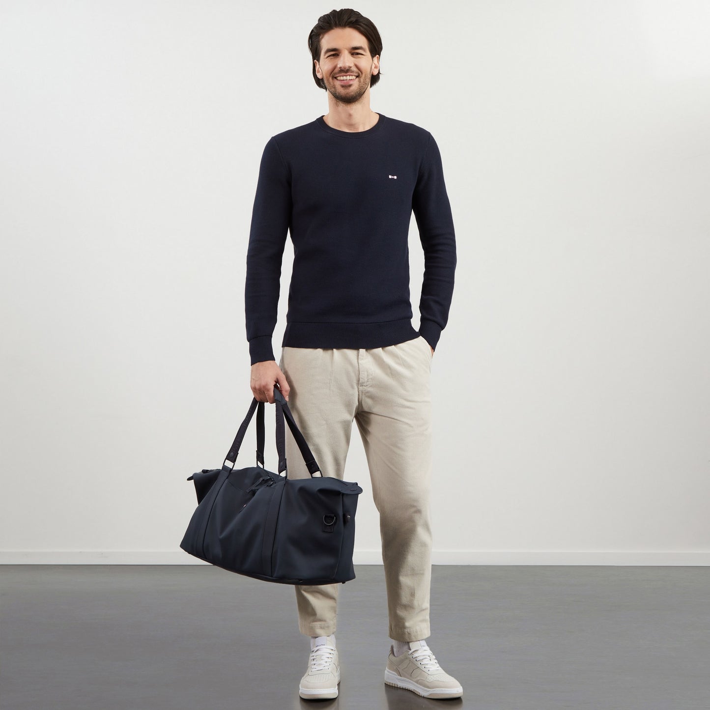 Pull bleu foncé en maille fantaisie
