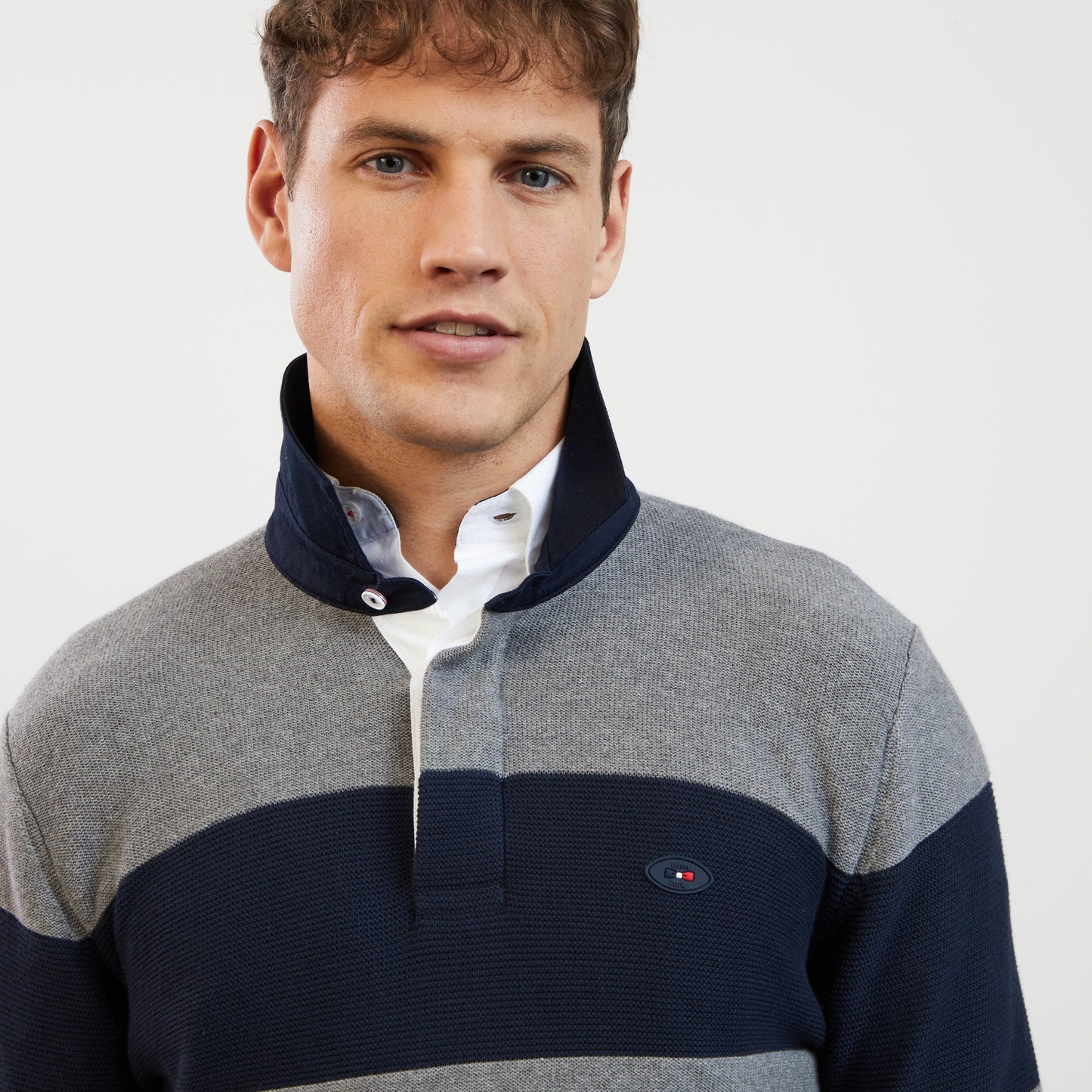 Grey circle jumper with XV de France embroidery