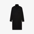 Robe noire en maille à col montant