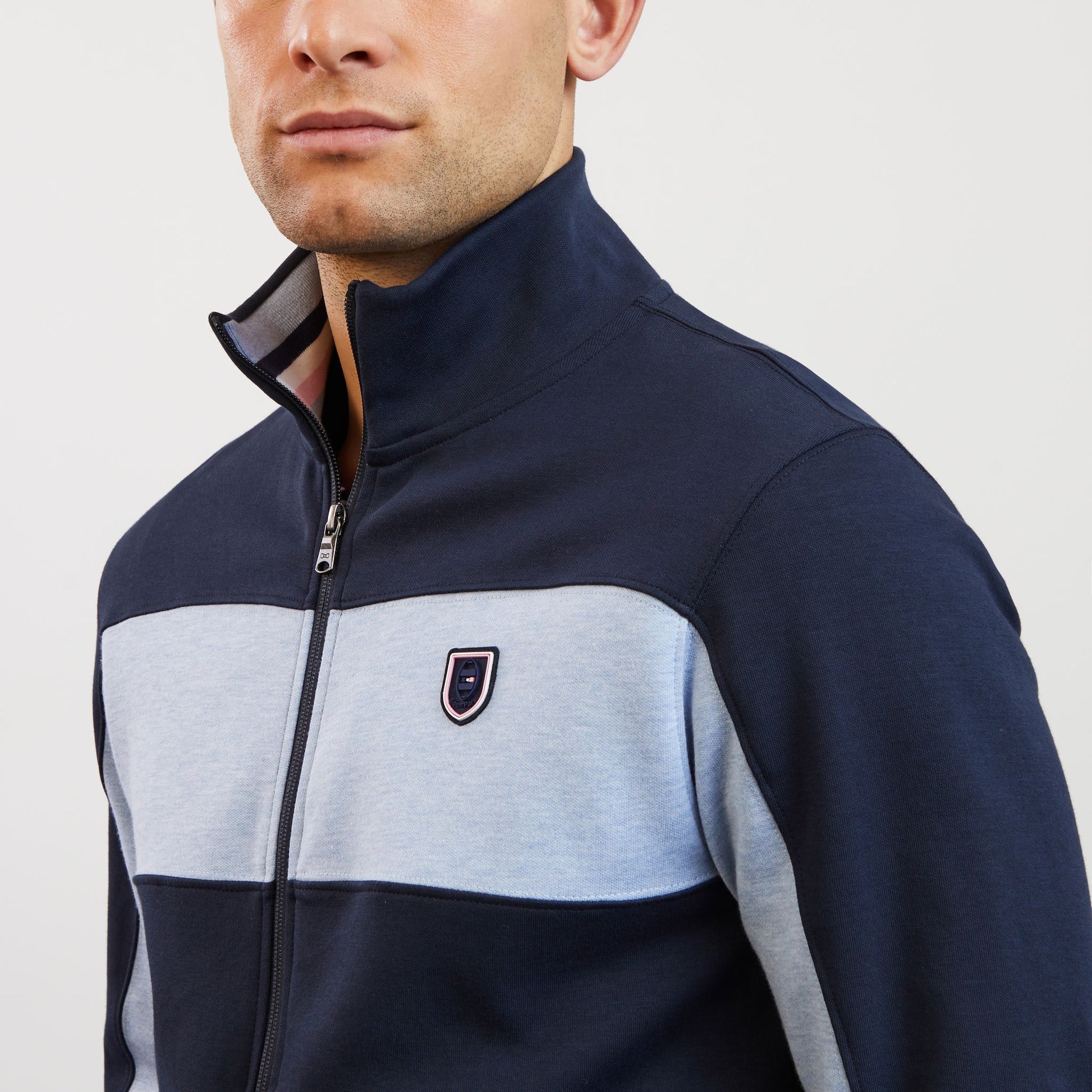 Sweat bleu clair zippé colorblock