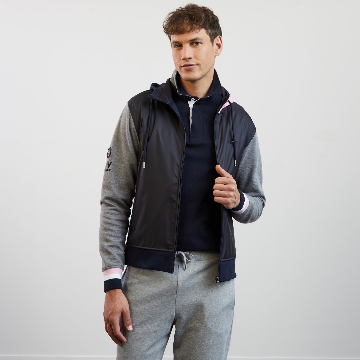 Sweat gris colorblock zippé à capuche