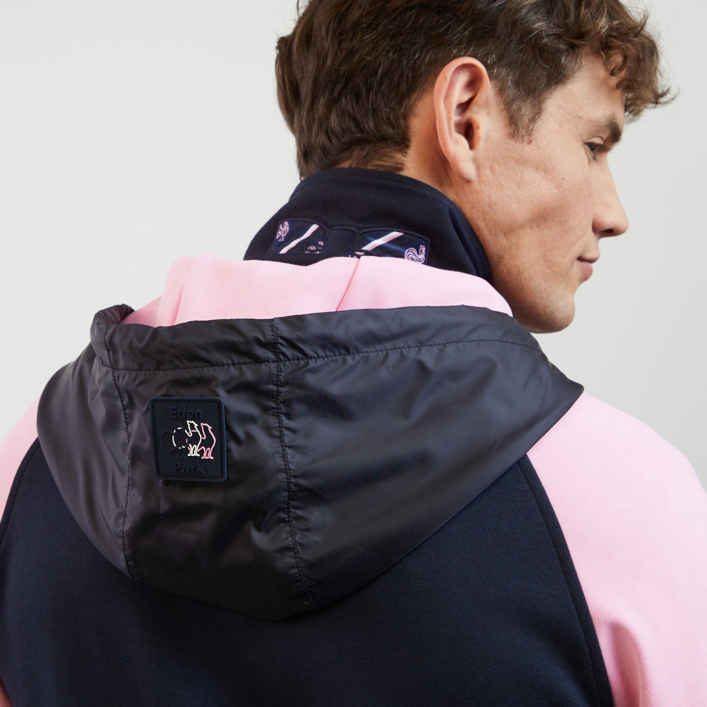 Sweat rose colorblock zippé à capuche