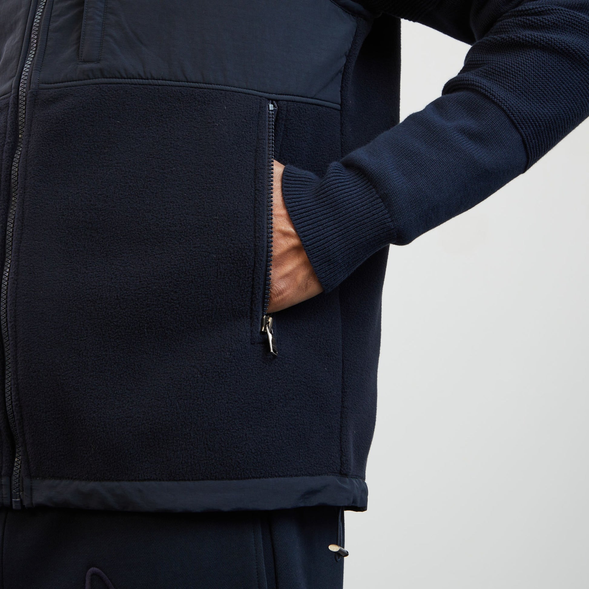 Sweat bleu foncé bimatière sans manches