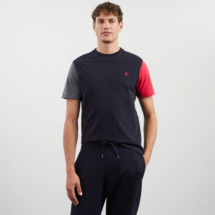 T-shirt manches courtes colorblock à logo écusson