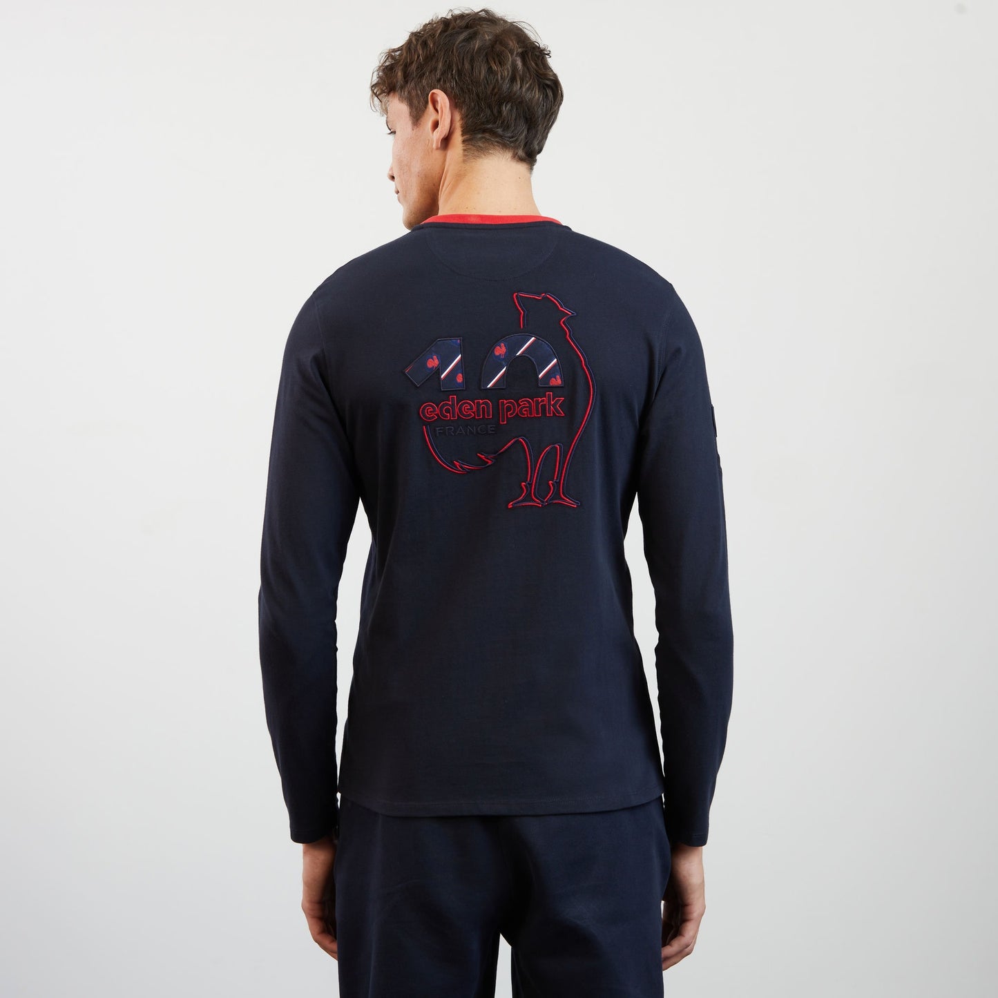T-shirt bleu marine manches longues détails broderies n°10 et XV de France