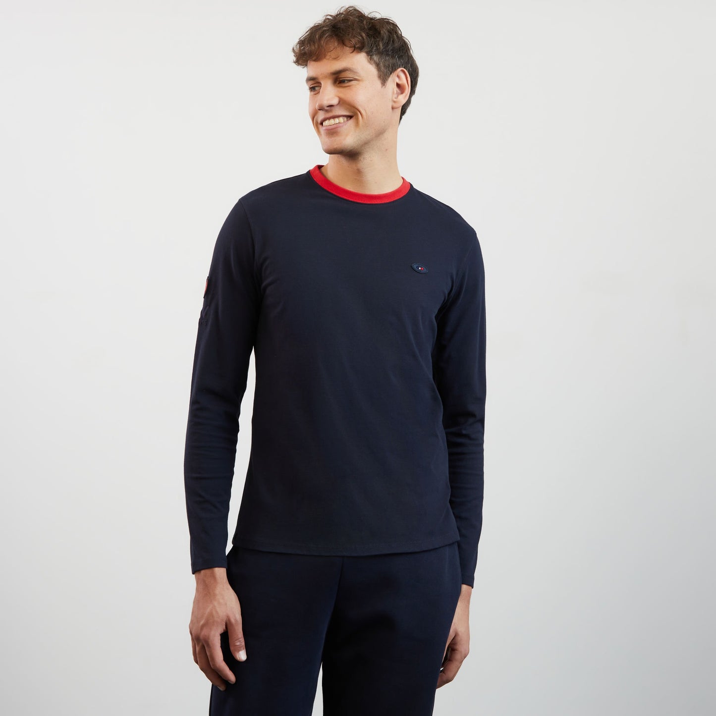 T-shirt bleu marine manches longues détails broderies n°10 et XV de France