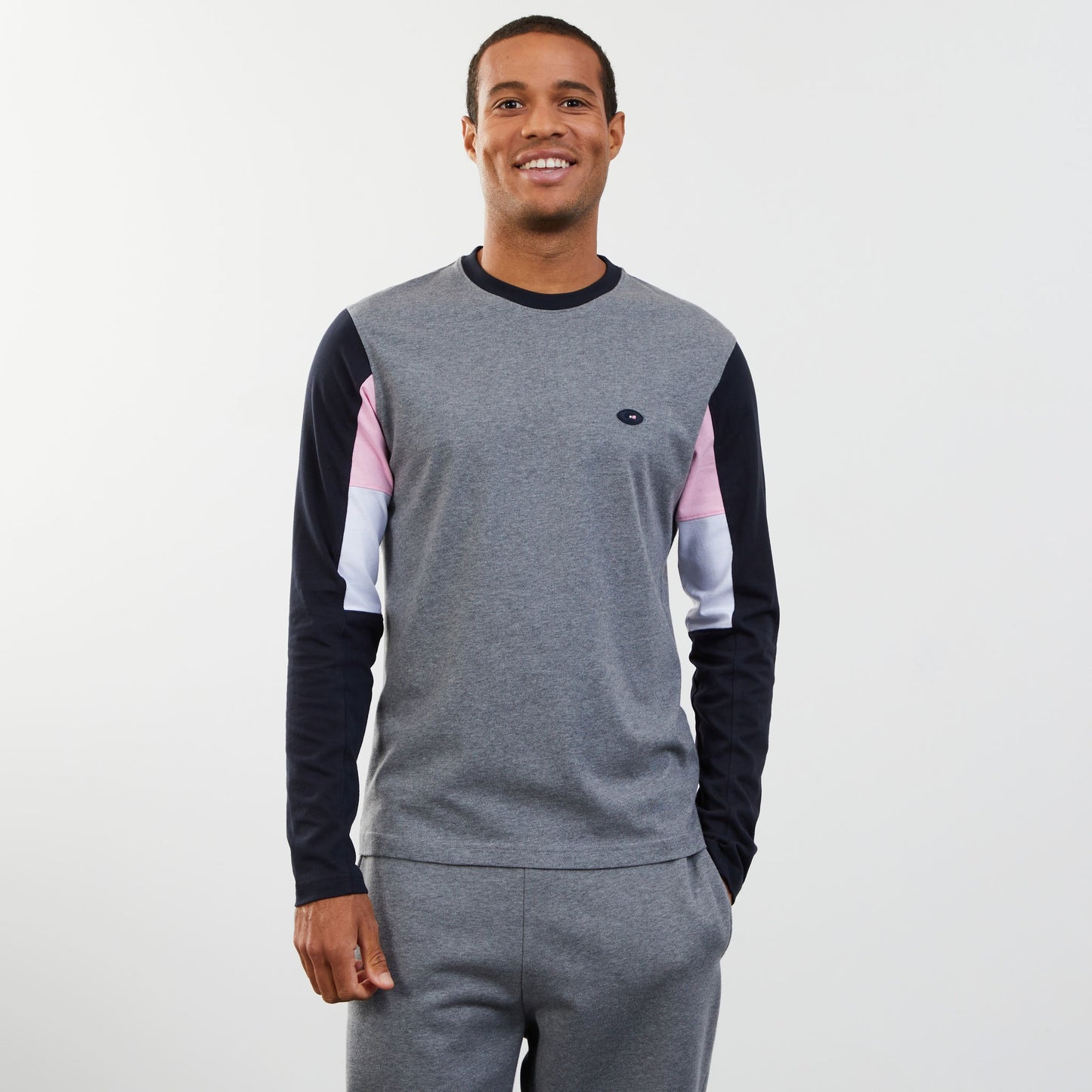 T-shirt colorblock rose manches longues à broderie 10