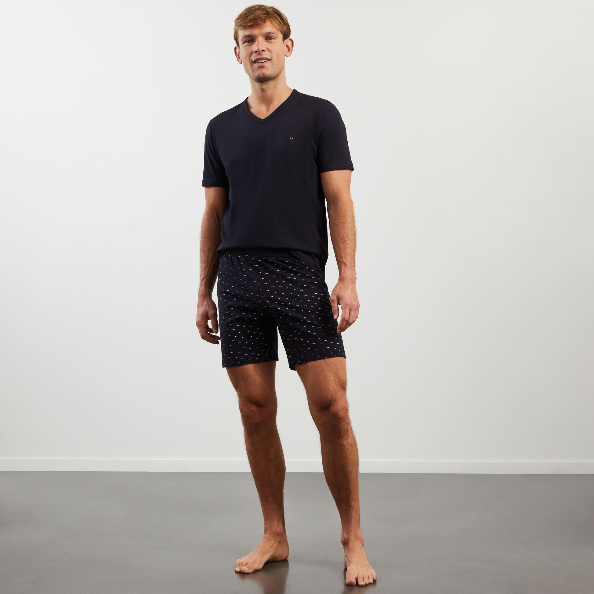 Pyjama bleu foncé uni et imprimé noeuds papillon