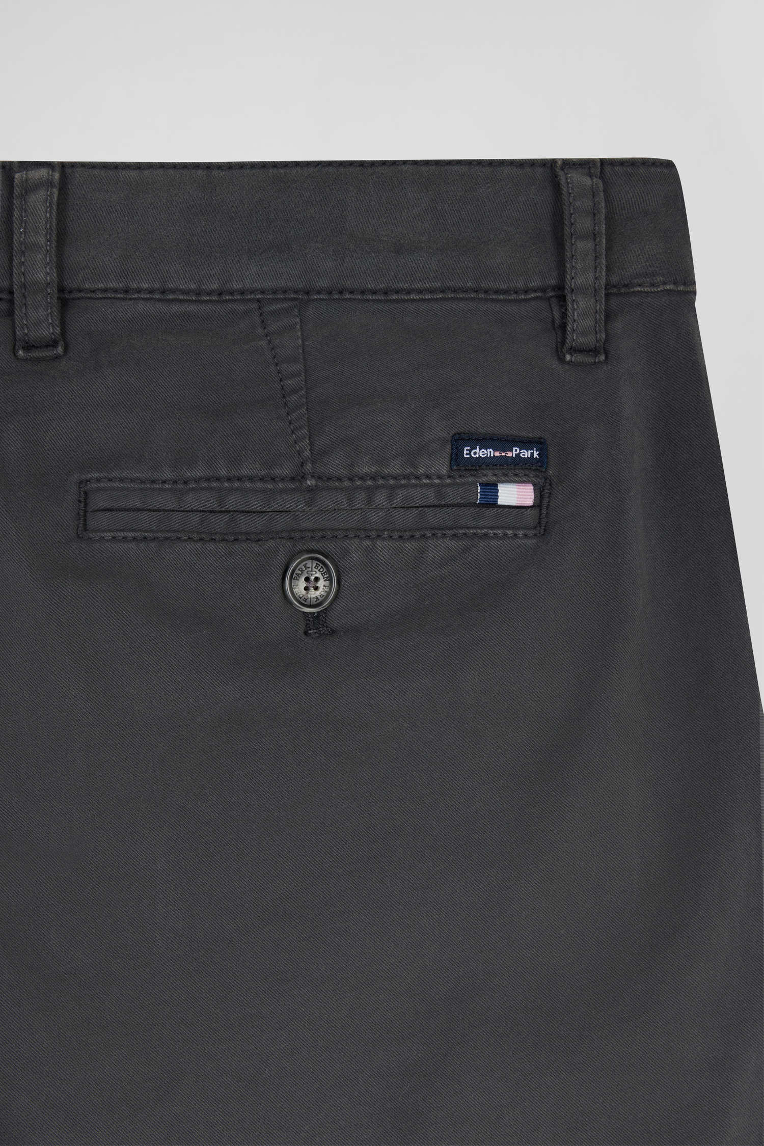 Pantalon chino gris anthracite en gabardine de coton stretch