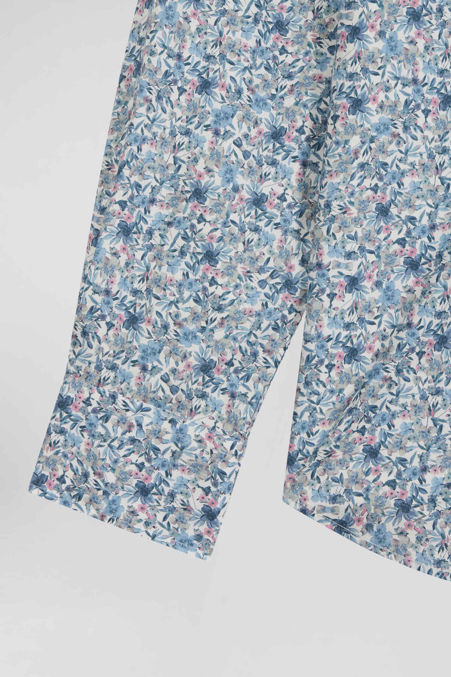 Light cotton poplin shirt with floral microprint Regular fit