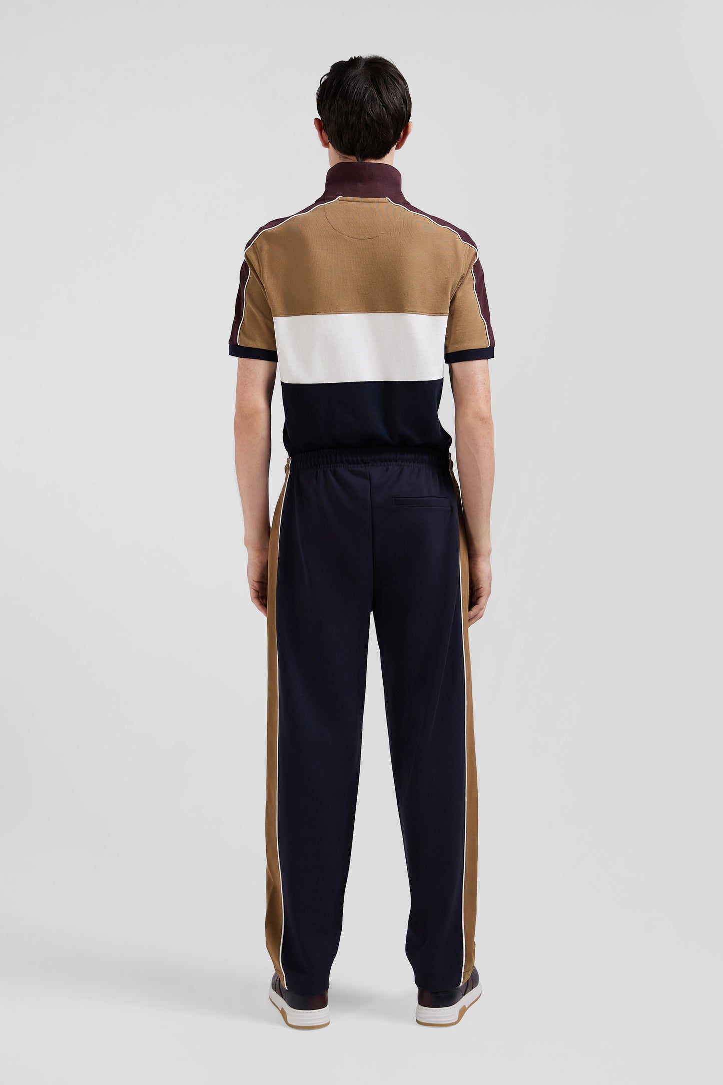 Pantalon jogging en coton mélangé noisette coupe Regular passepoil jambes