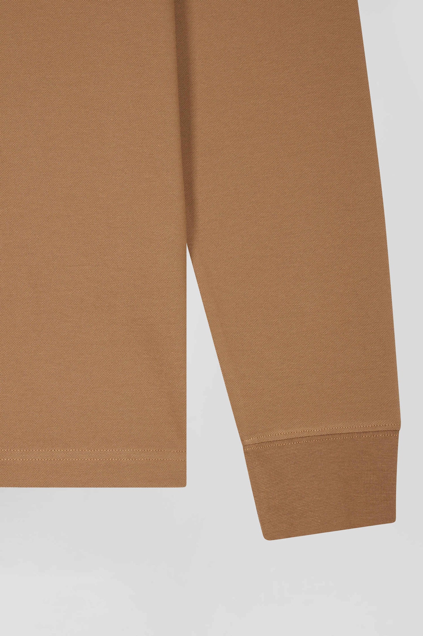 Long-sleeved polo shirt in hazelnut cotton piqué, slim fit