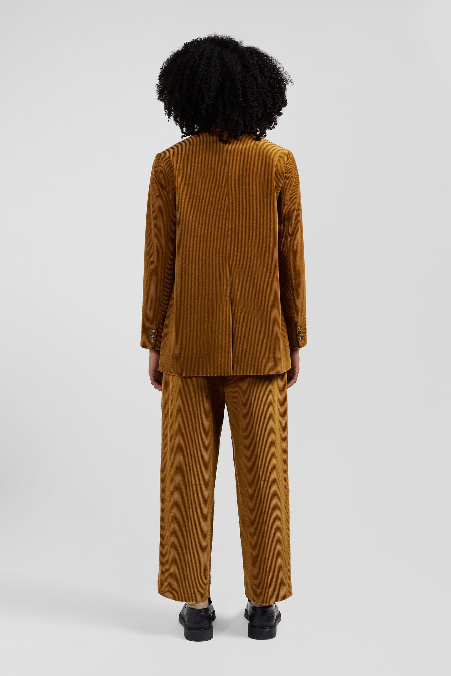 Veste blazer en velours côtelé noisette coupe Modern