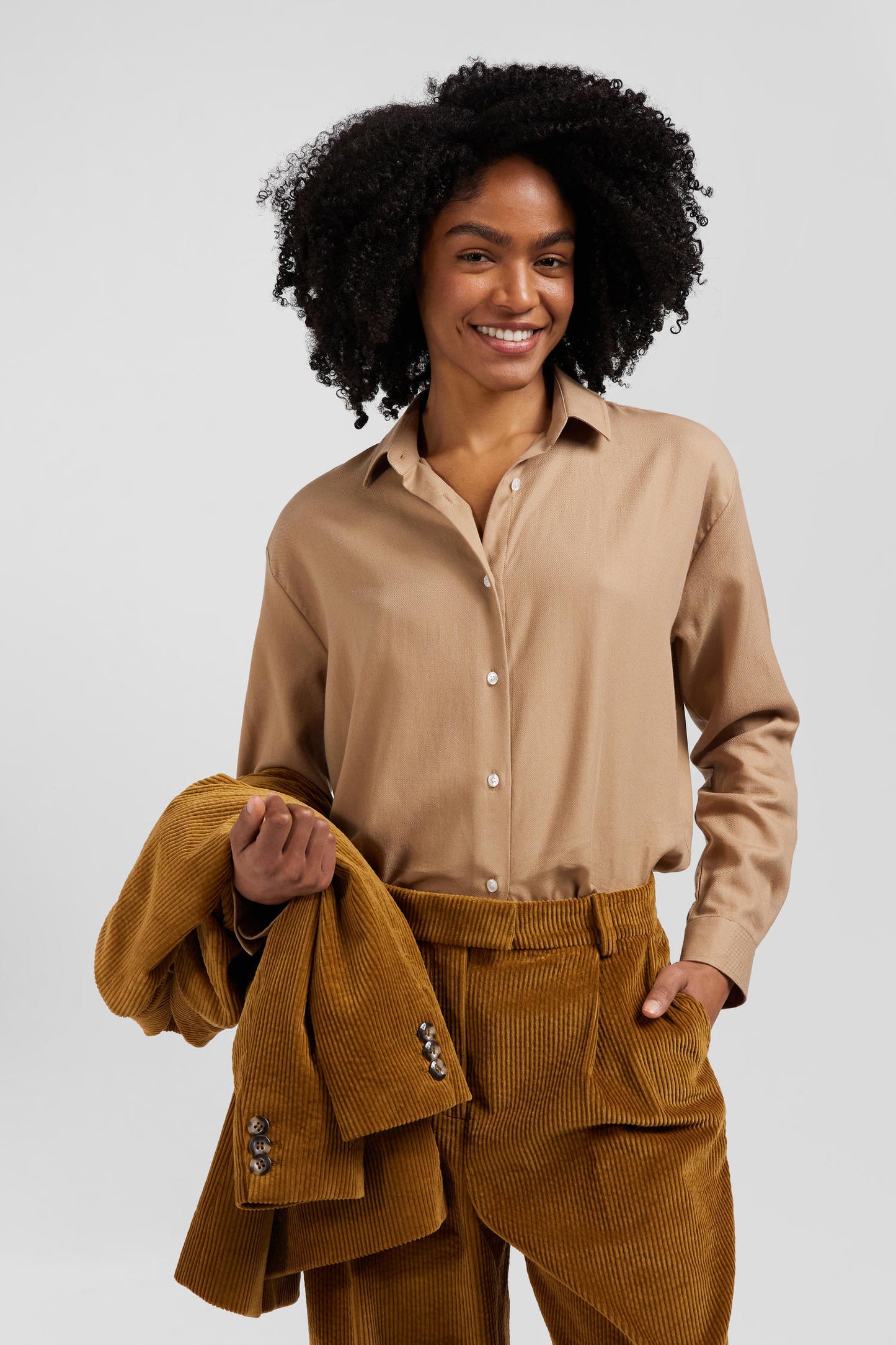 Veste blazer en velours côtelé noisette coupe Modern