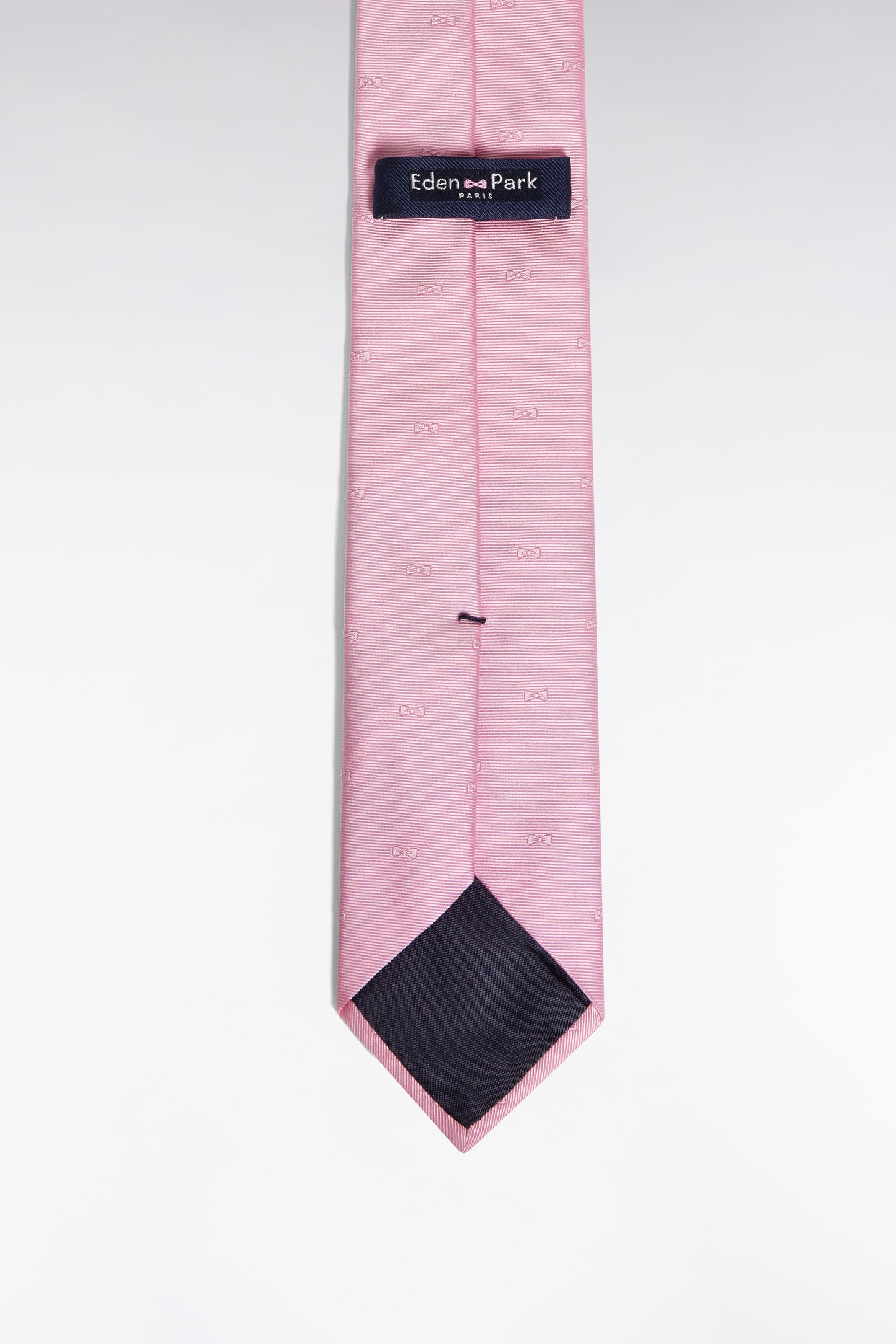 Cravate en soie rose à micro-motifs nœud papillon