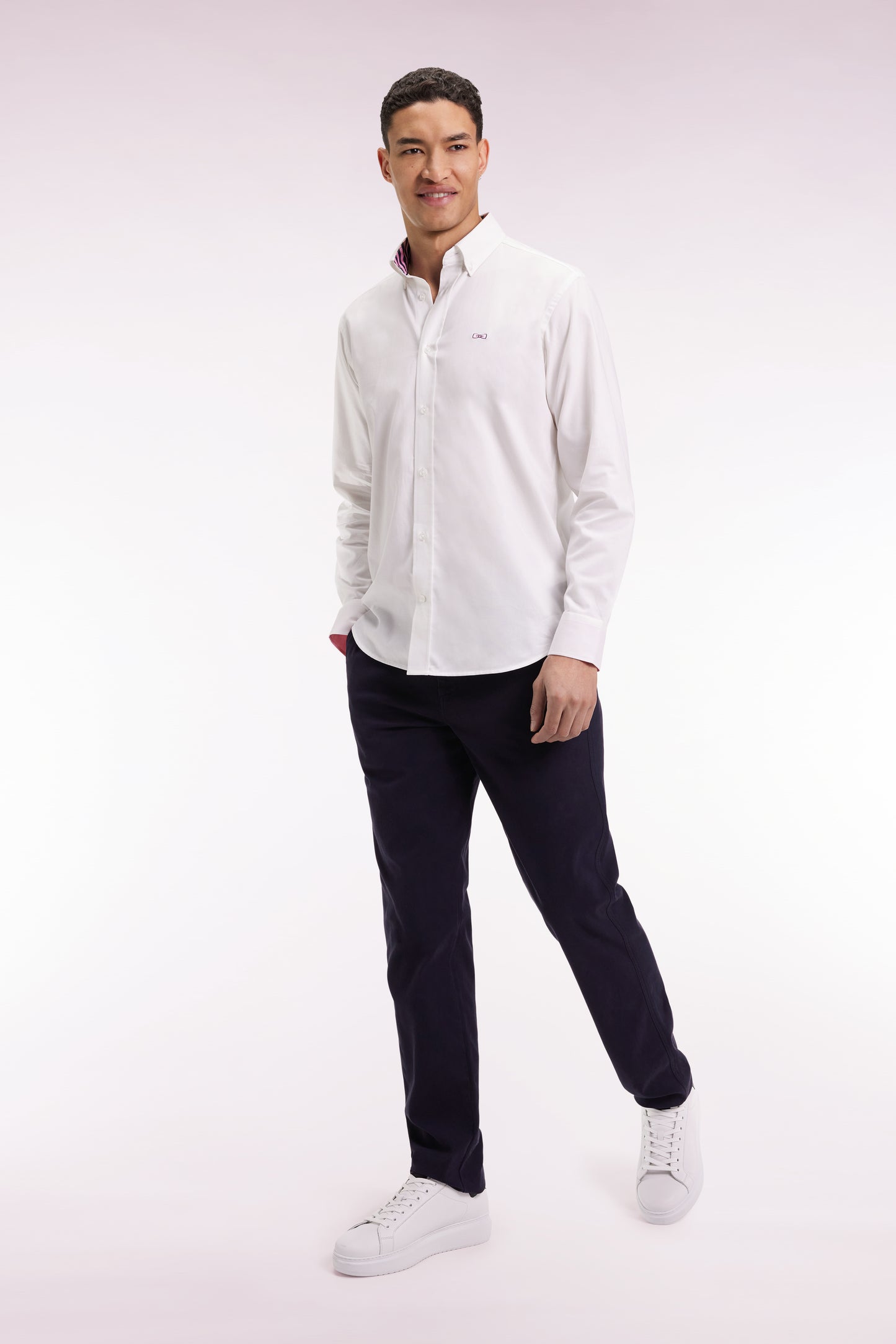 Pantalon chino sans plis en coton piqué stretch marine