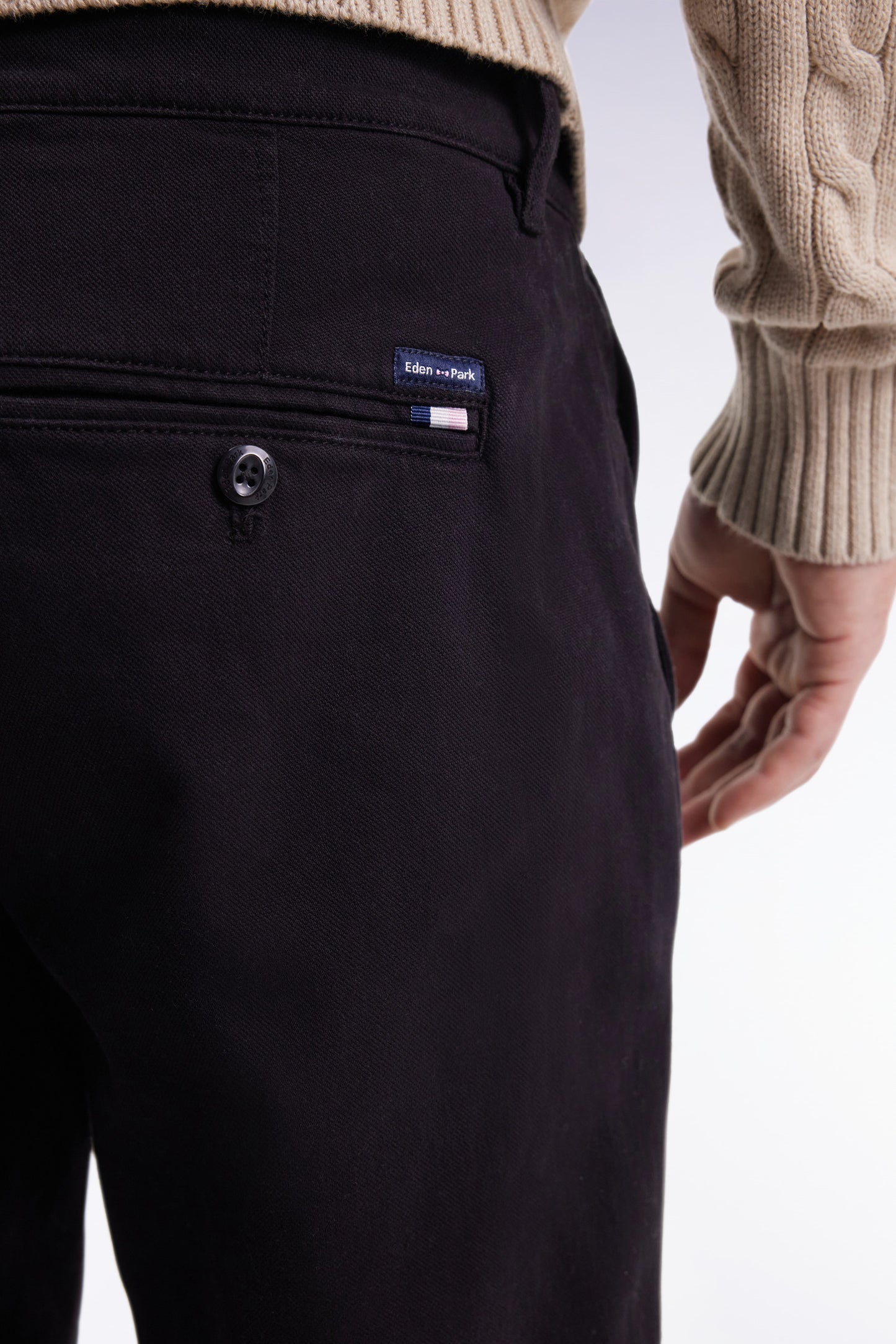 Pantalon chino sans plis en coton piqué stretch noir